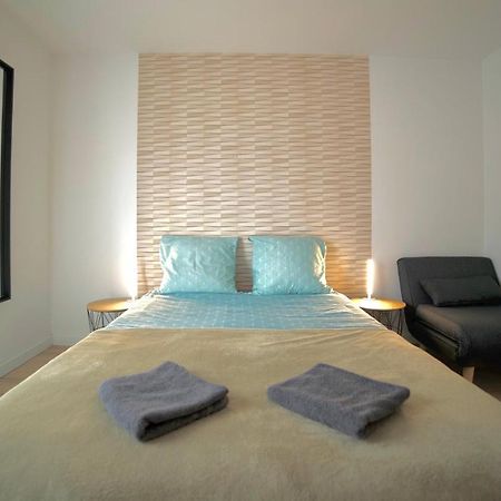 B&B Chez L'Habitant Chambre Privative Sur La Route Des Vins Tv Parking Box Velo Issenheim Exterior foto
